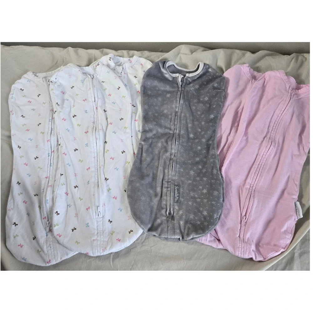 SwaddleMe pod infant